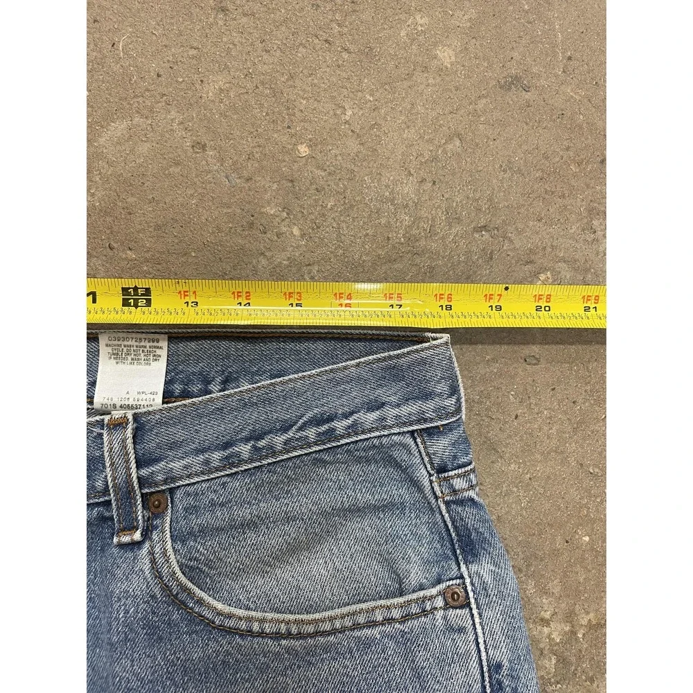 Levis 550 Jeans Mens 36x30‎ Light Wash Blue Relaxed Tapered Zip Fly Distressed